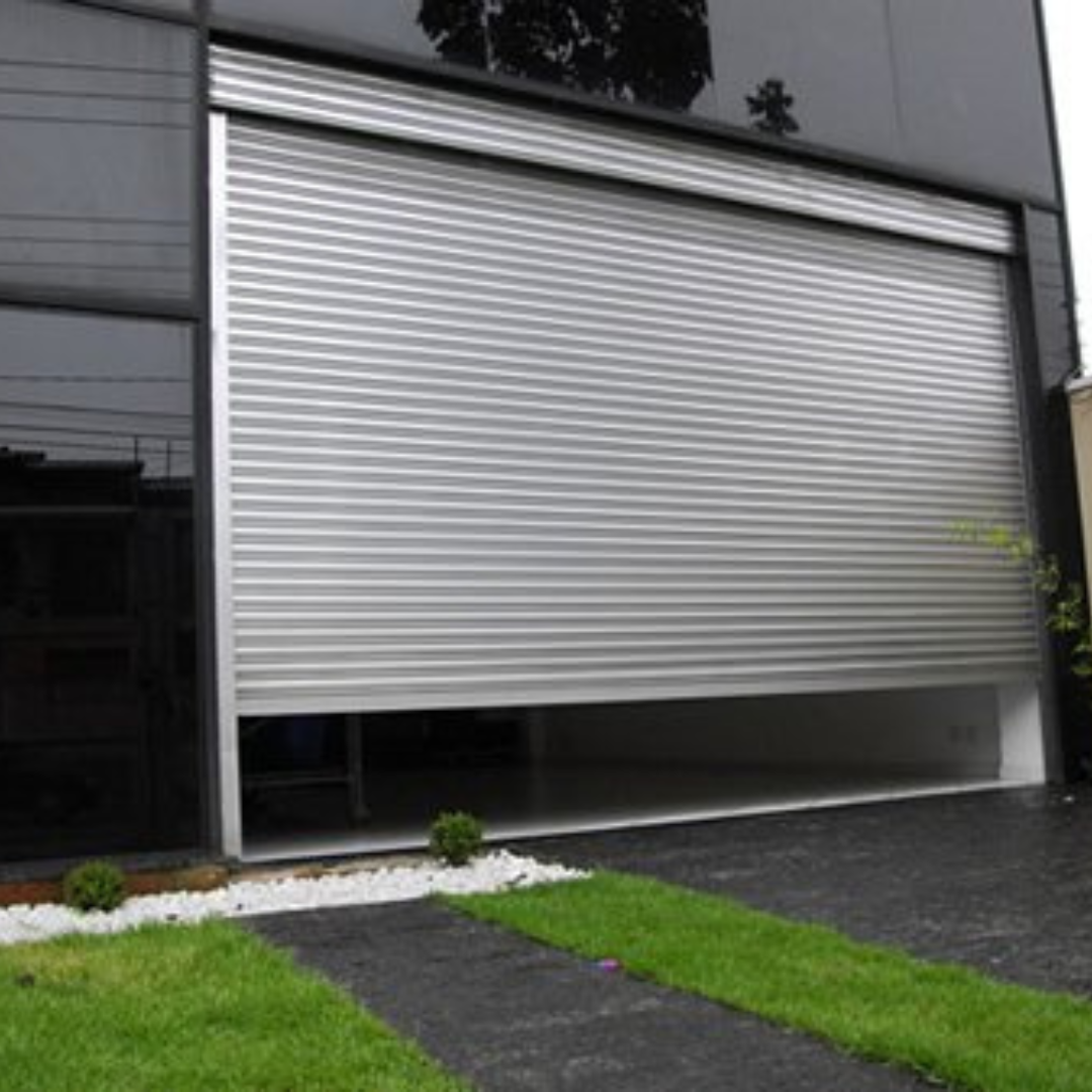 Porta de Enrolar em Aço com Fabricação Sob Medida | K-Perfil
